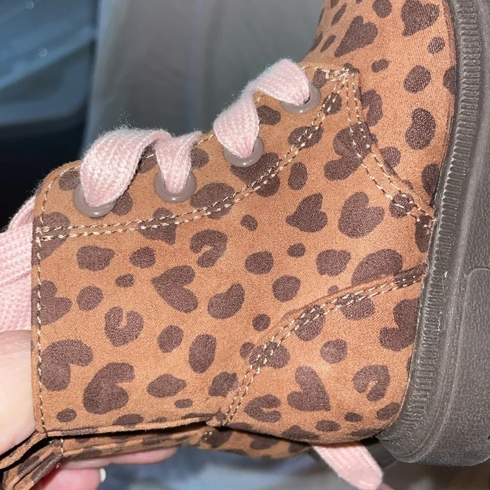 Cat & Jack Animal Print Non Marking Lace Up Boots size 5